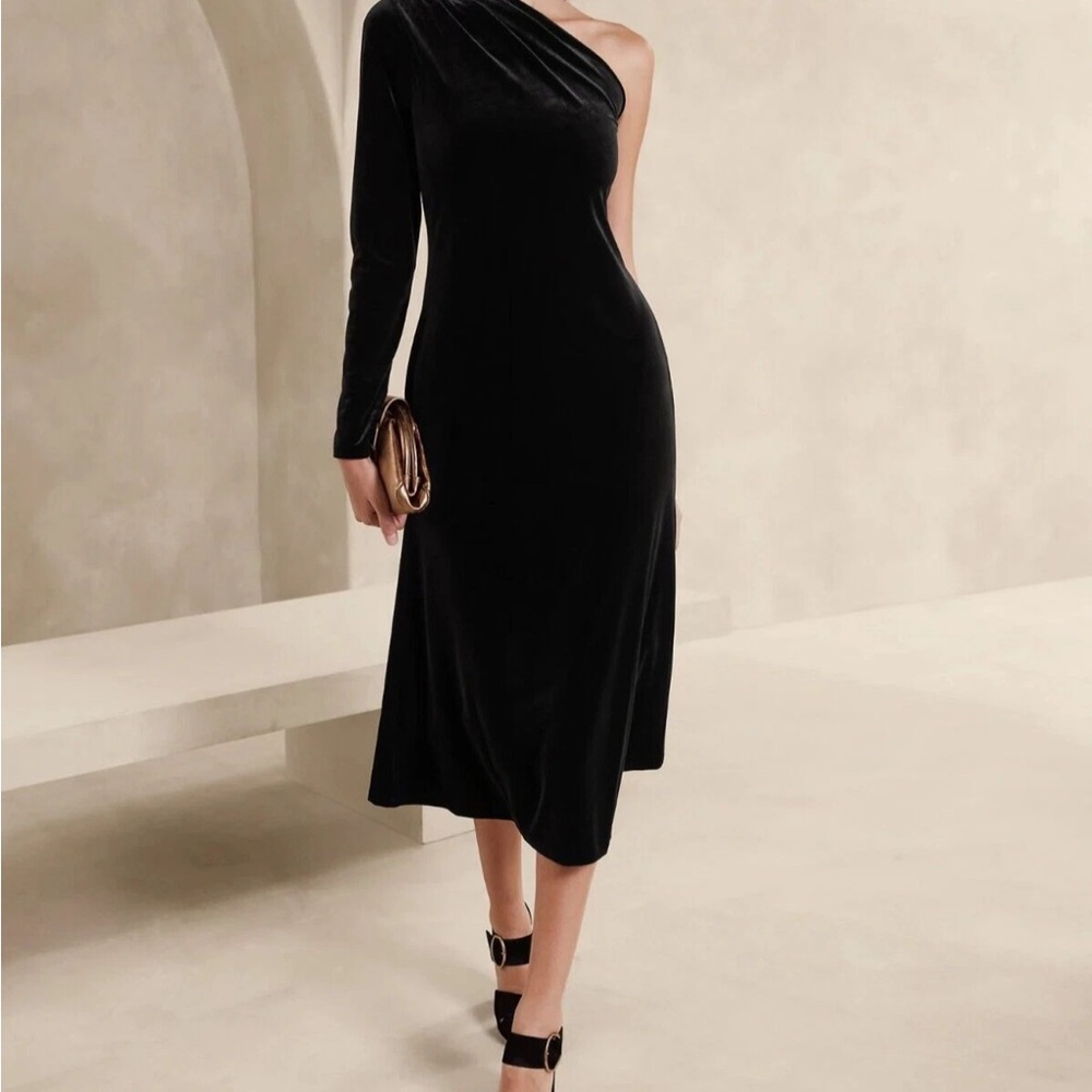 Banana Republic Black One-Shoulder Dress